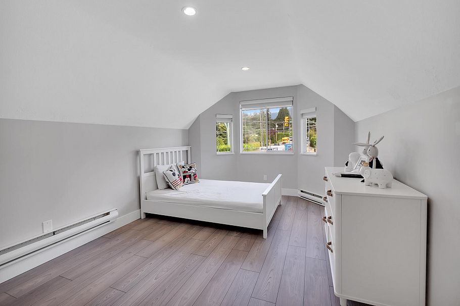 633 Fir Street North Vancouver, BC - 25