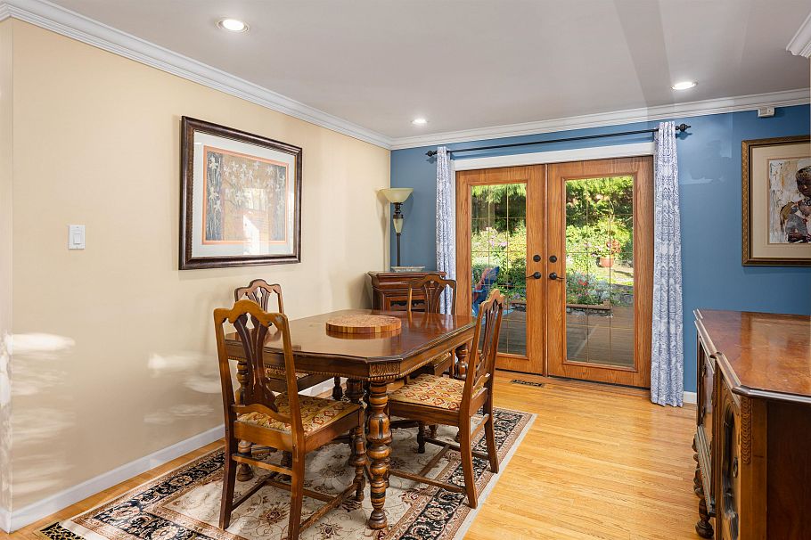 3658 Loraine Avenue North Vancouver, BC - 10