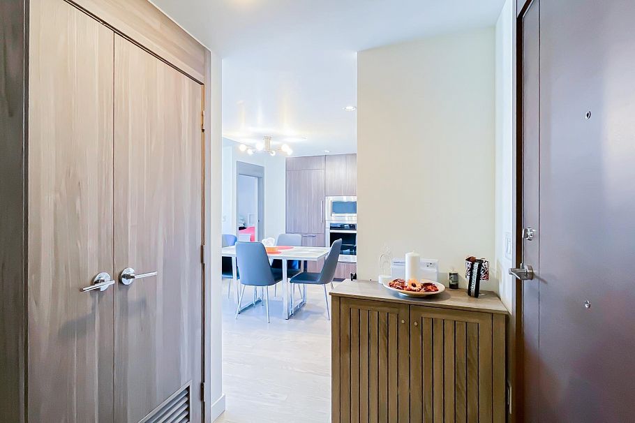 2220 89 Nelson Street Vancouver, BC - 10