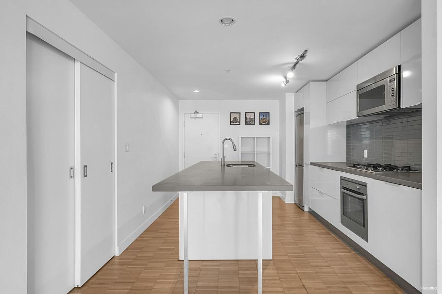 1707 108 W Cordova Street Vancouver, BC - 2