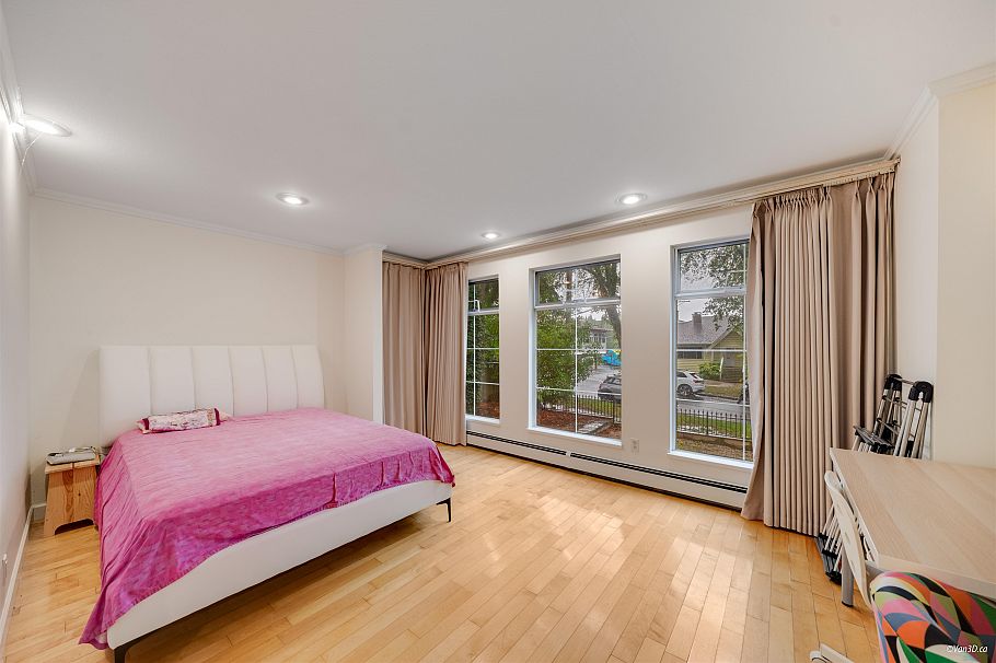 3657 W 29th Avenue Vancouver, BC - 17