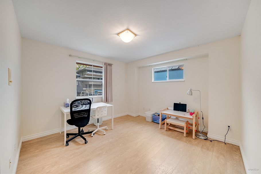 3657 W 29th Avenue Vancouver, BC - 12