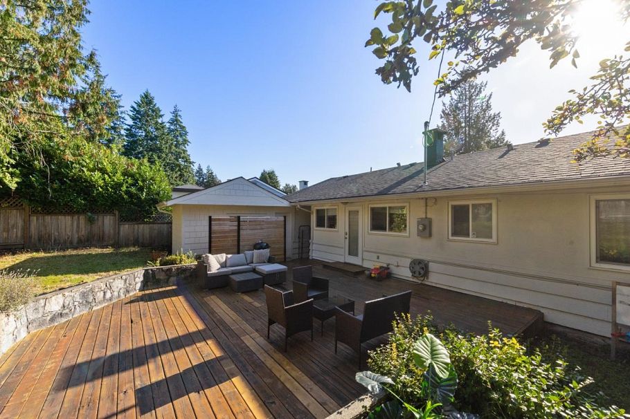 744 Kilkeel Place North Vancouver, BC - 19