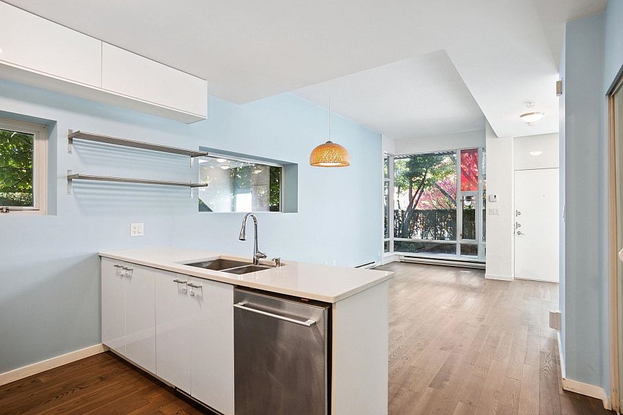 698 Citadel Parade Vancouver, BC - 14