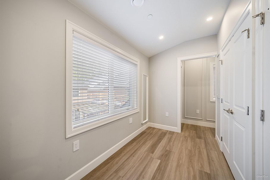 3657 W 29th Avenue Vancouver, BC - 23