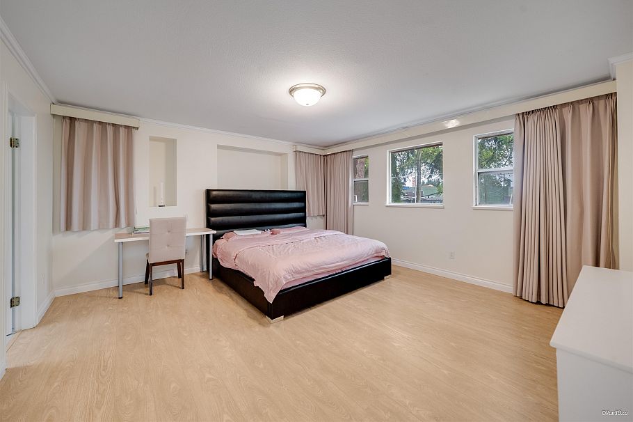 3657 W 29th Avenue Vancouver, BC - 6