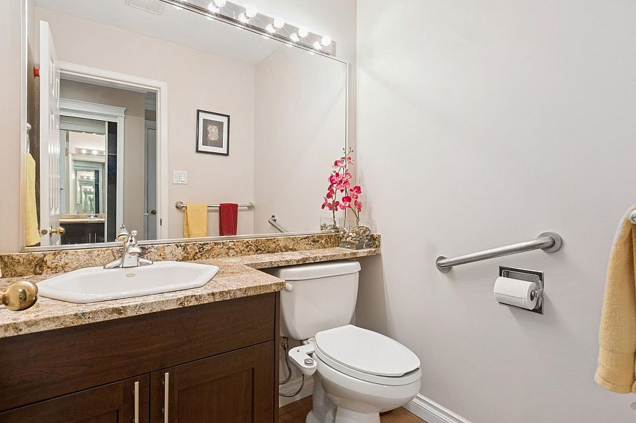 5685 Nancy Greene Way North Vancouver, BC - 17