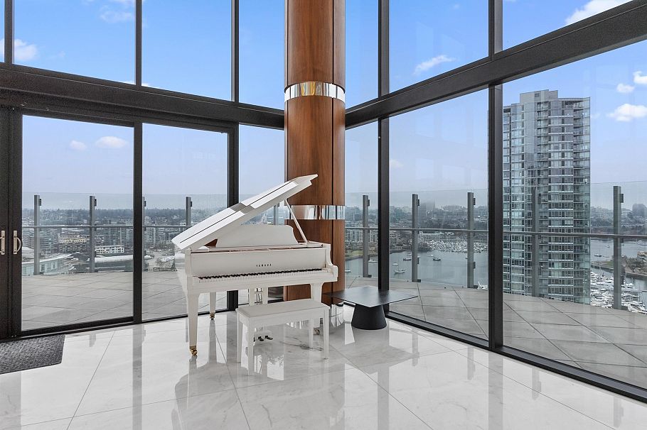 2220 89 Nelson Street Vancouver, BC - 25