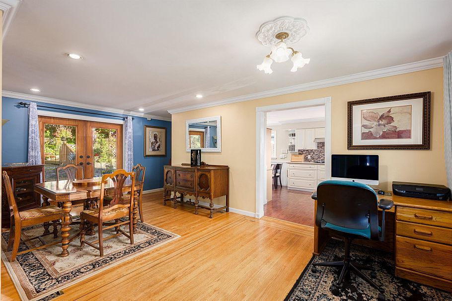 3658 Loraine Avenue North Vancouver, BC - 8