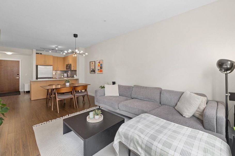 304 139 W 22nd Street North Vancouver, BC - 7