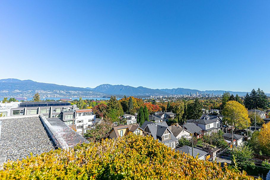 104 3595 W 18th Avenue Vancouver, BC - 1