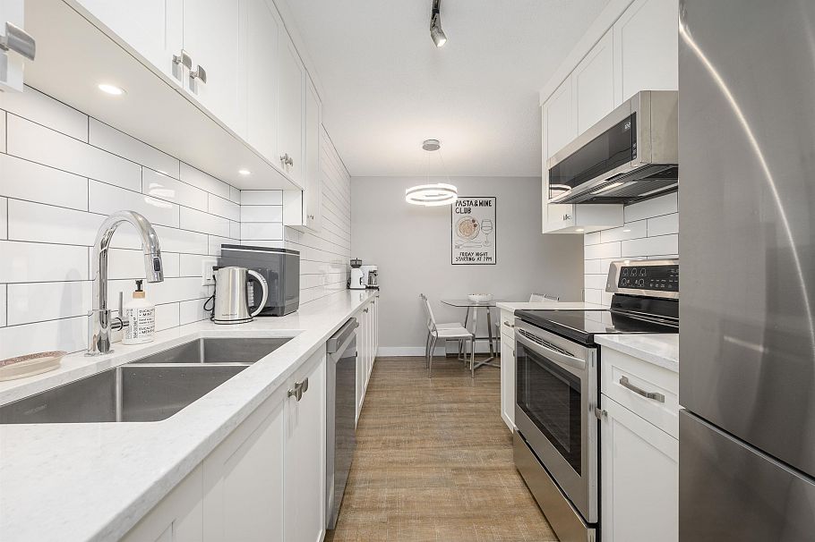 105 308 W 2nd Street North Vancouver, BC - 11