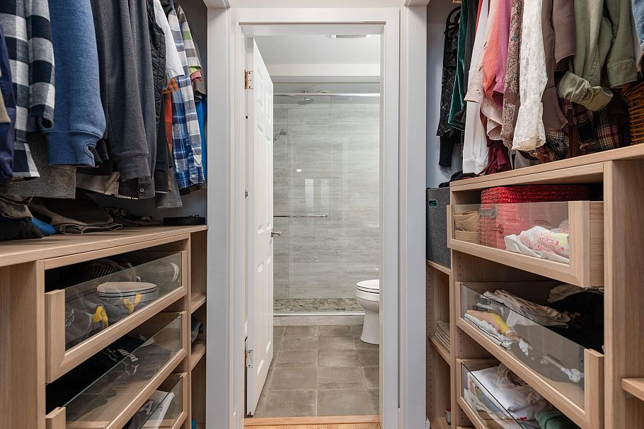 1144 W Keith Road North Vancouver, BC - 12