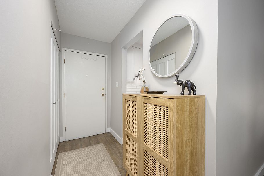 105 308 W 2nd Street North Vancouver, BC - 18