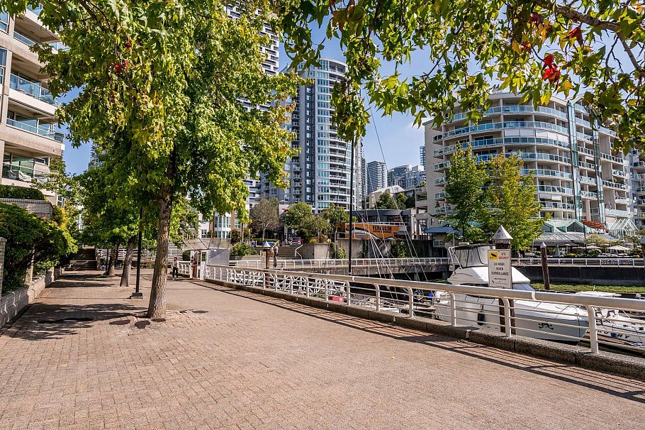 515 888 Beach Avenue Vancouver, BC - 39