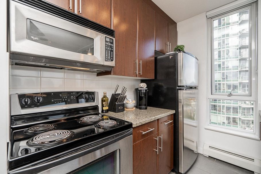 1709 688 Abbott Street Vancouver, BC - 12