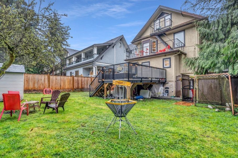 2385 W 7th Avenue Vancouver, BC - 30