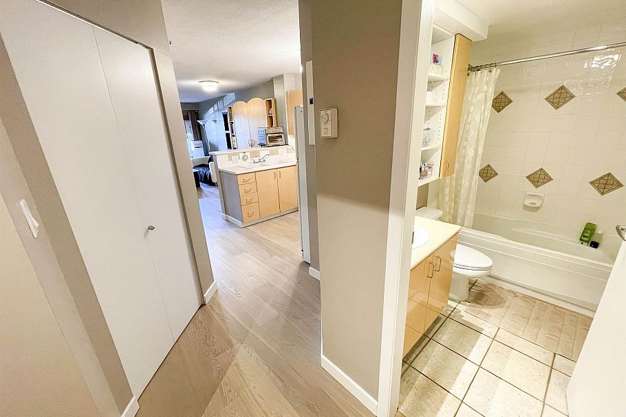 219 2680 W 4th Avenue Vancouver, BC - 8