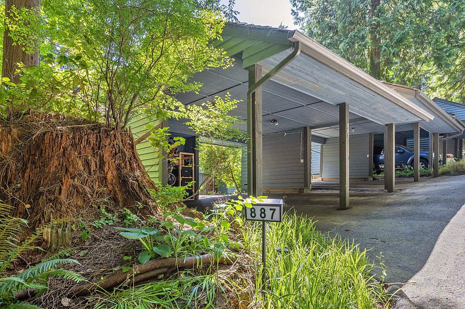 887 Frederick Road North Vancouver, BC - 35