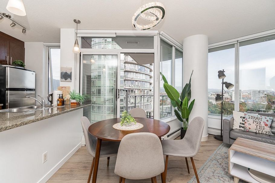 1709 688 Abbott Street Vancouver, BC - 6