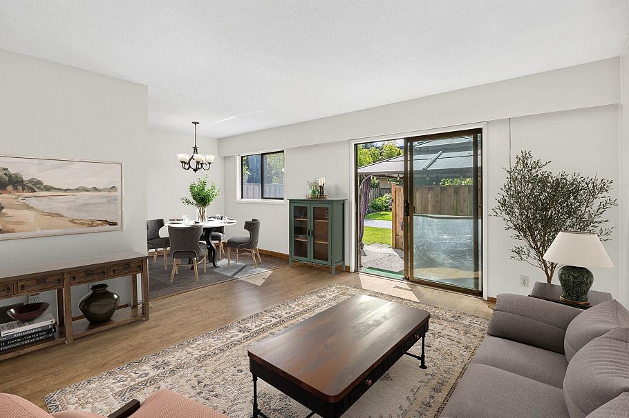 1142 Premier Street North Vancouver, BC - 1