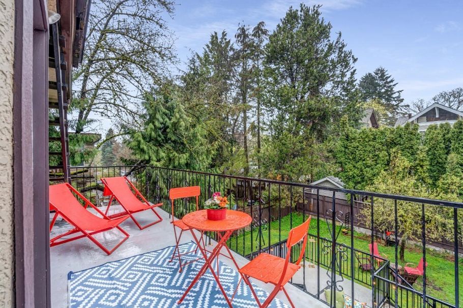 2385 W 7th Avenue Vancouver, BC - 25