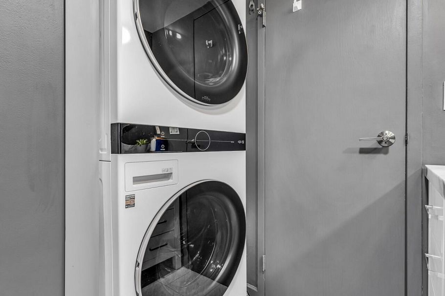 801 1165 Burnaby Street Vancouver, BC - 23