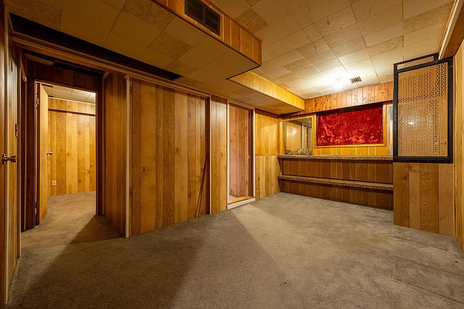 1122 Premier Street North Vancouver, BC - 15