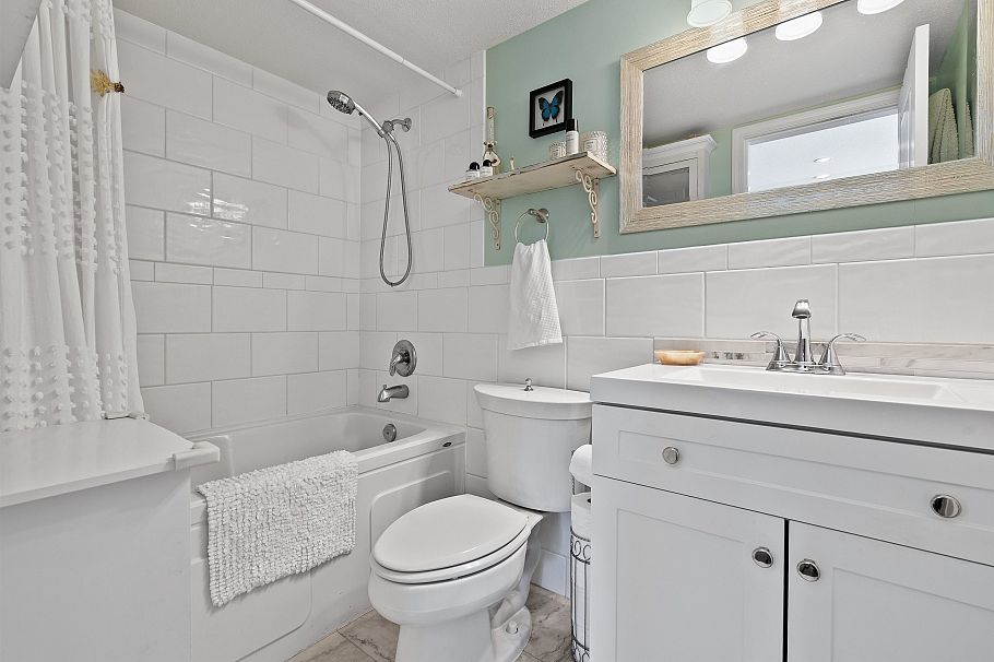 305 2110 Cornwall Avenue Vancouver, BC - 18