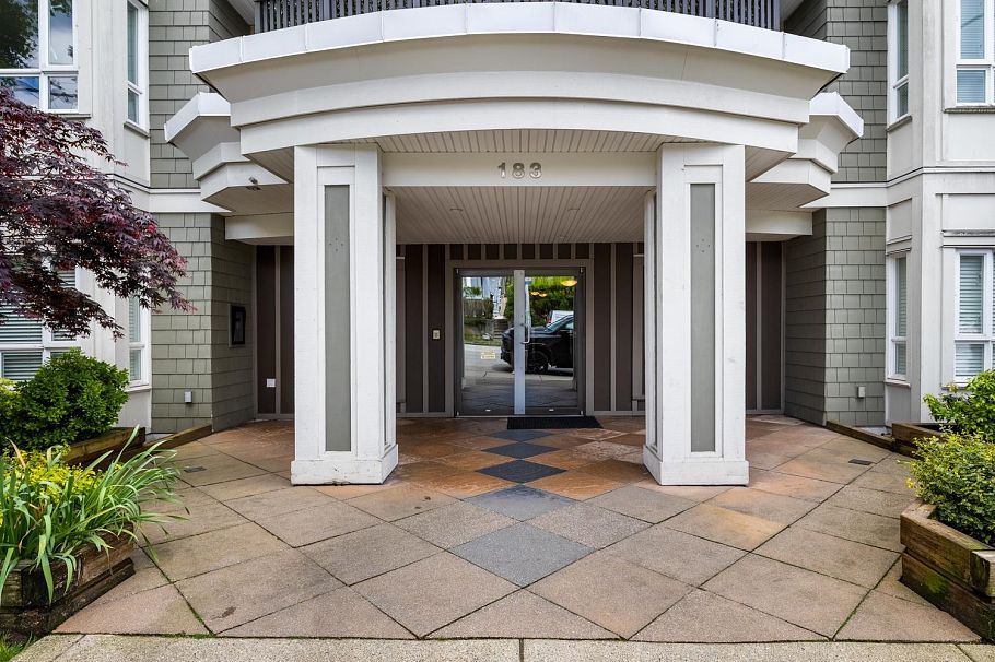 409 183 W 23rd Street North Vancouver, BC - 2