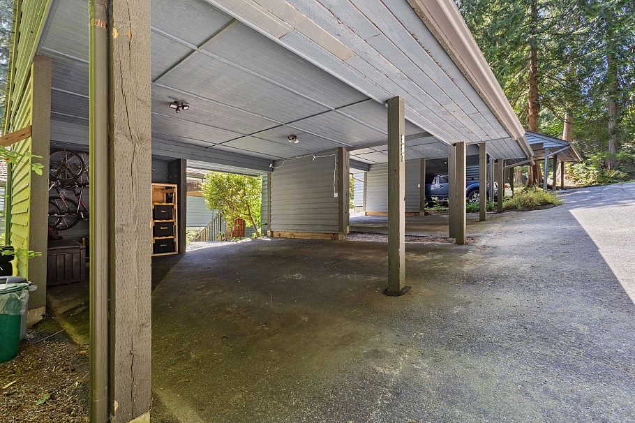 887 Frederick Road North Vancouver, BC - 34