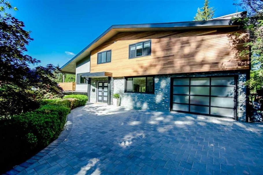 5257 Sonora Drive North Vancouver, BC - 1