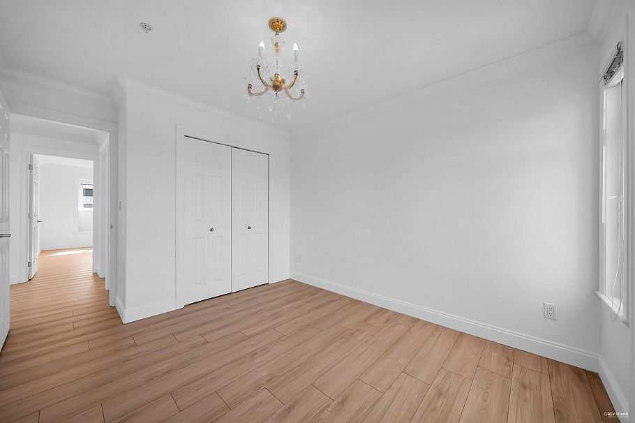 7938 Victoria Drive Vancouver, BC - 27