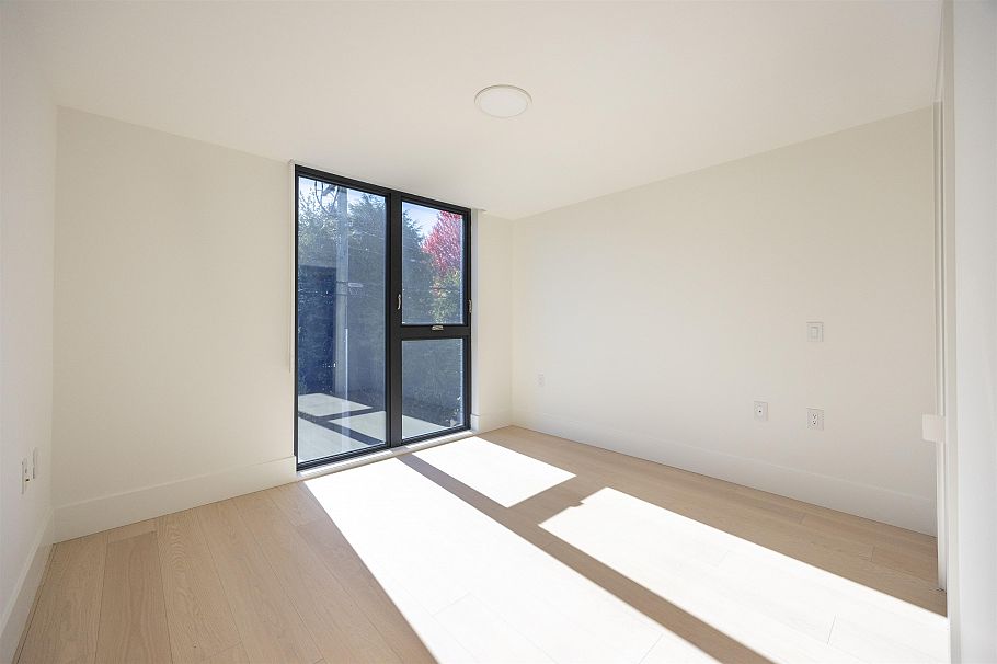 203 778 W 27th Avenue Vancouver, BC - 16