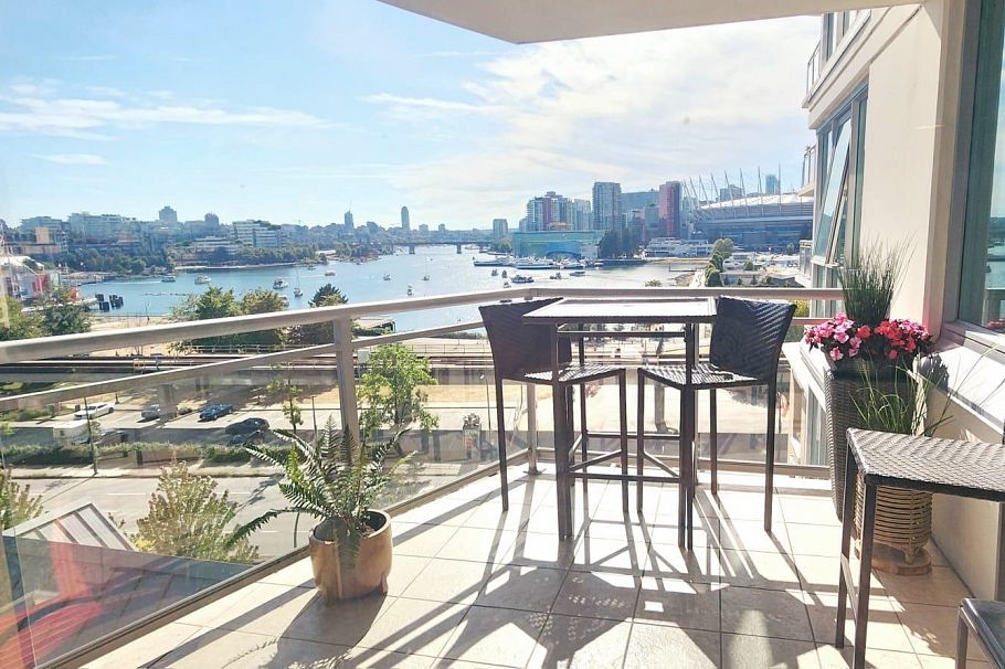 804 120 Milross Avenue Vancouver, BC - 3