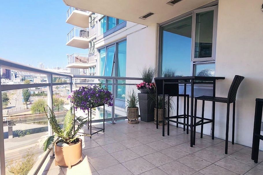 804 120 Milross Avenue Vancouver, BC - 4