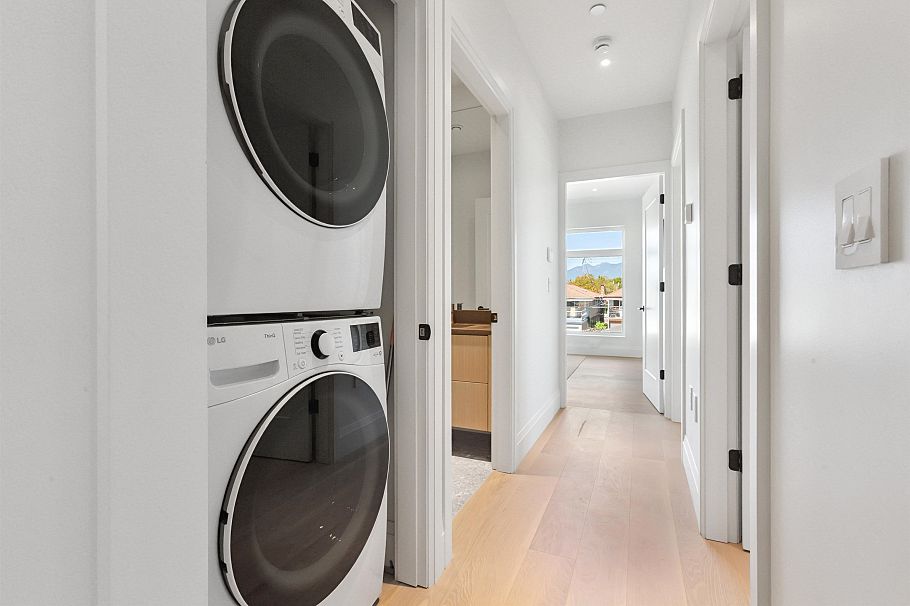 2 1243 E 27th Avenue Vancouver, BC - 20