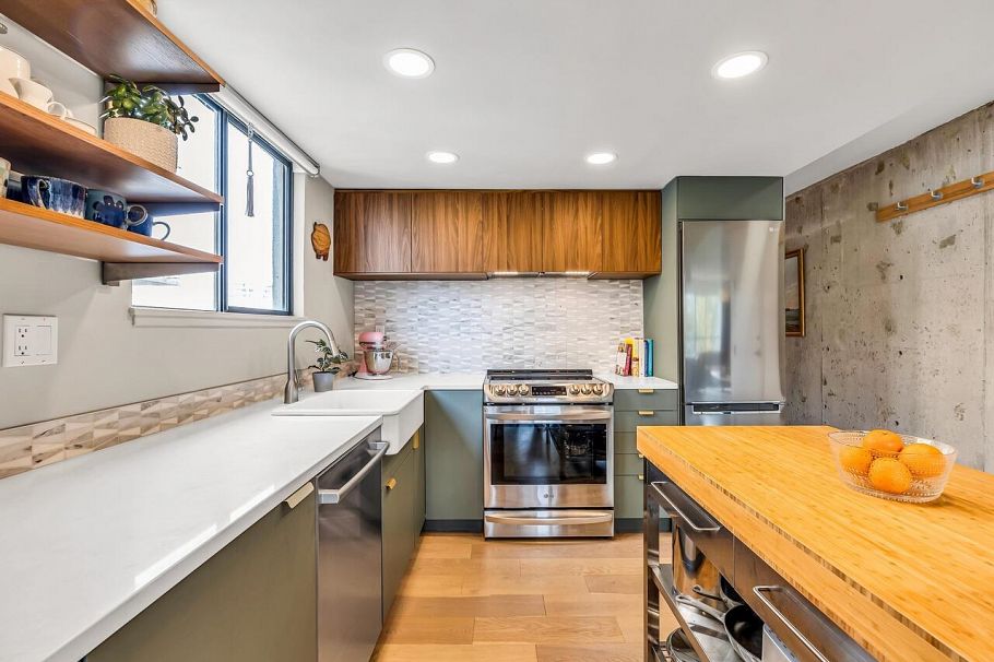 801 1165 Burnaby Street Vancouver, BC - 4