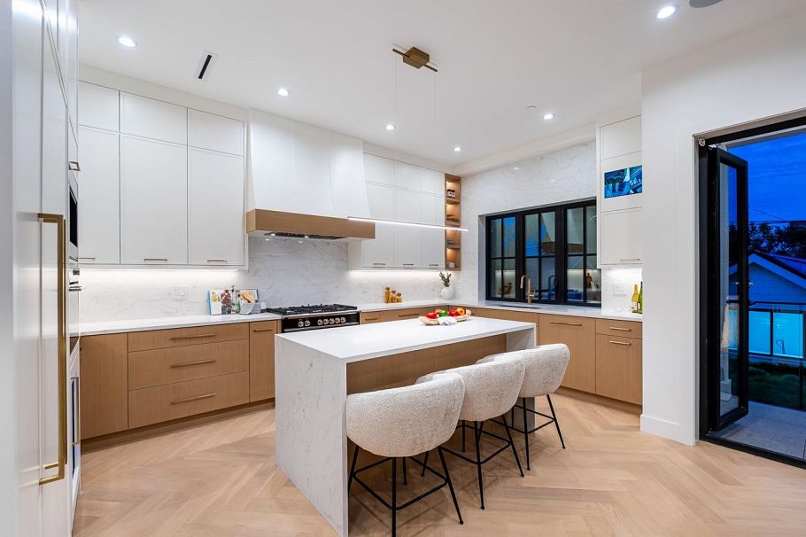 5080 Prince Edward Street Vancouver, BC - 23