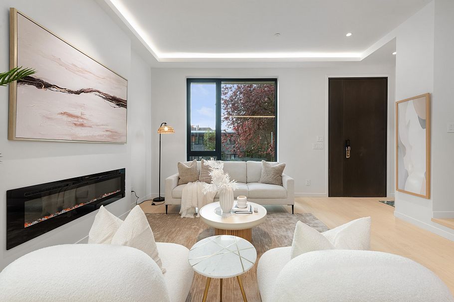 2 8226 Adera Street Vancouver, BC - 5