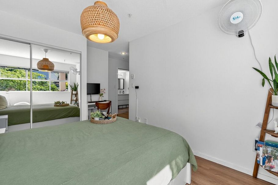 302 2388 Triumph Street Vancouver, BC - 18