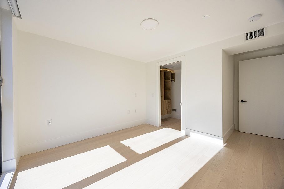 203 778 W 27th Avenue Vancouver, BC - 15