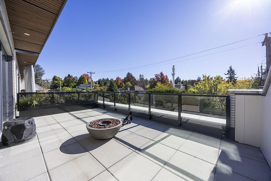 203 778 W 27th Avenue Vancouver, BC - 12