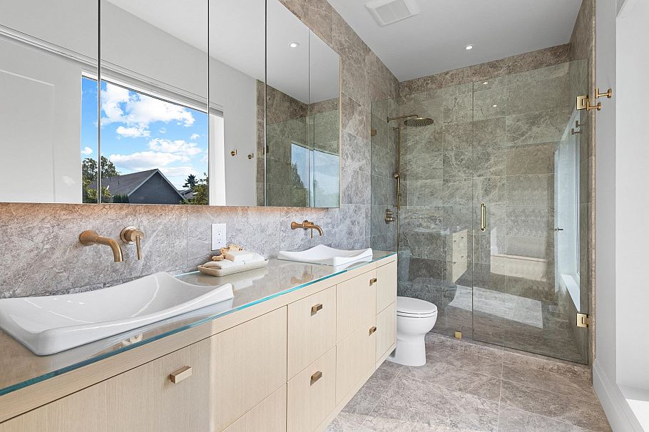 1 1243 E 27th Avenue Vancouver, BC - 20