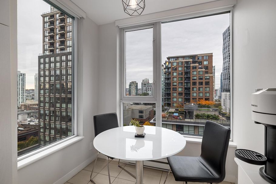 1107 1010 Richards Street Vancouver, BC - 7