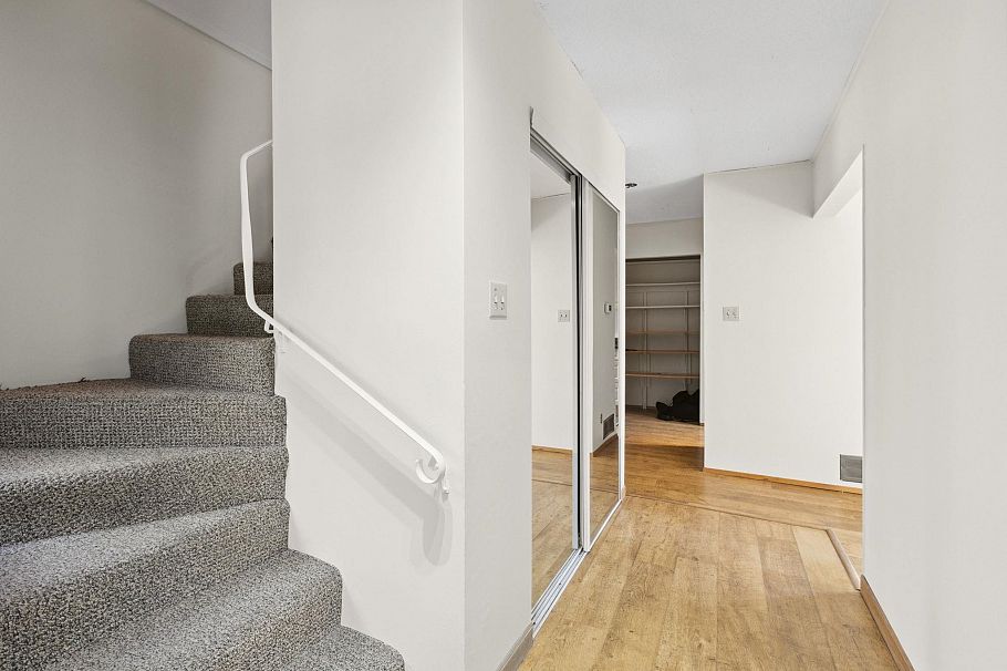 1142 Premier Street North Vancouver, BC - 16