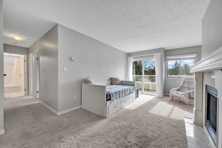 308 1155 Ross Road North Vancouver, BC - 1