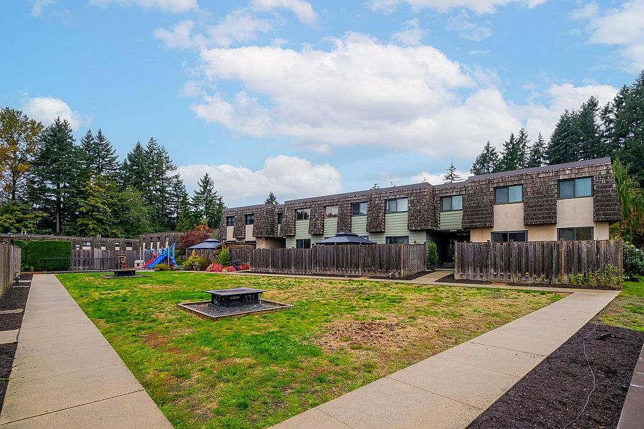 1122 Premier Street North Vancouver, BC - 20