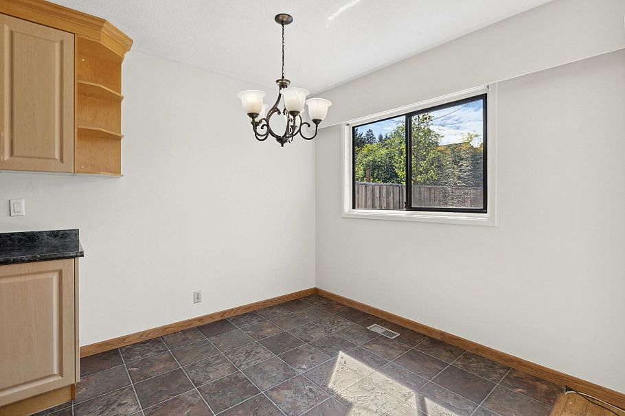 1142 Premier Street North Vancouver, BC - 10