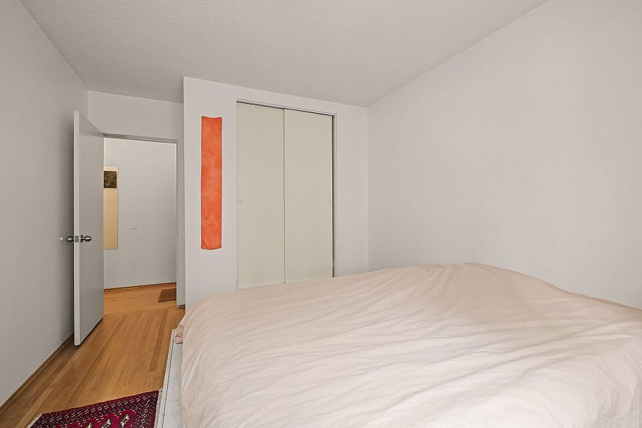 2 1235 W 10th Avenue Vancouver, BC - 14